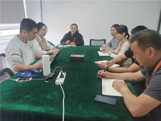 首次会议.jpg 首次会议.jpg